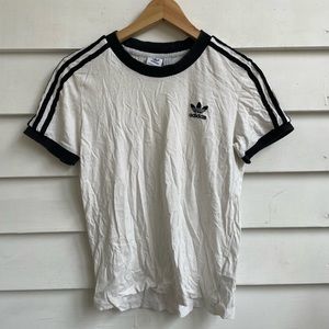 Adidas tee